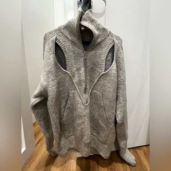 Sweater - Picture 2 of 2